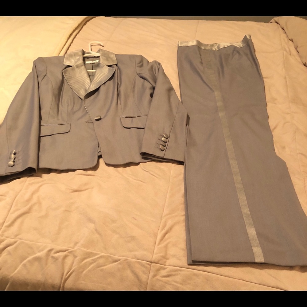 Gray tuxedo suit